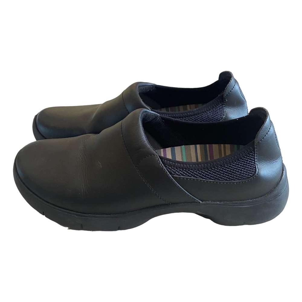 Dansko "Enya" Leather Clogs - Slip Resistant Work Shoes Size 40 (US 9.5)